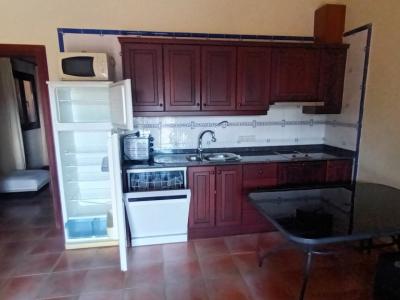 Invierno: 4 apts con piscina comunitaria, BBQ y AC en una aldea cerca de Campos -- AP 23 a - d WT