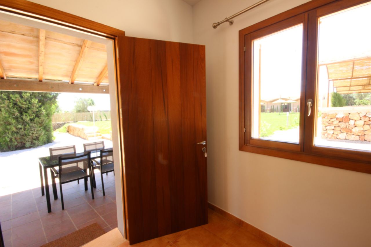 Winter: 9 Apts a 1 - 2 SZ auf einem gem.Grundstück mit Pool und AC in ruhiger Zone bei Campos-AP 43