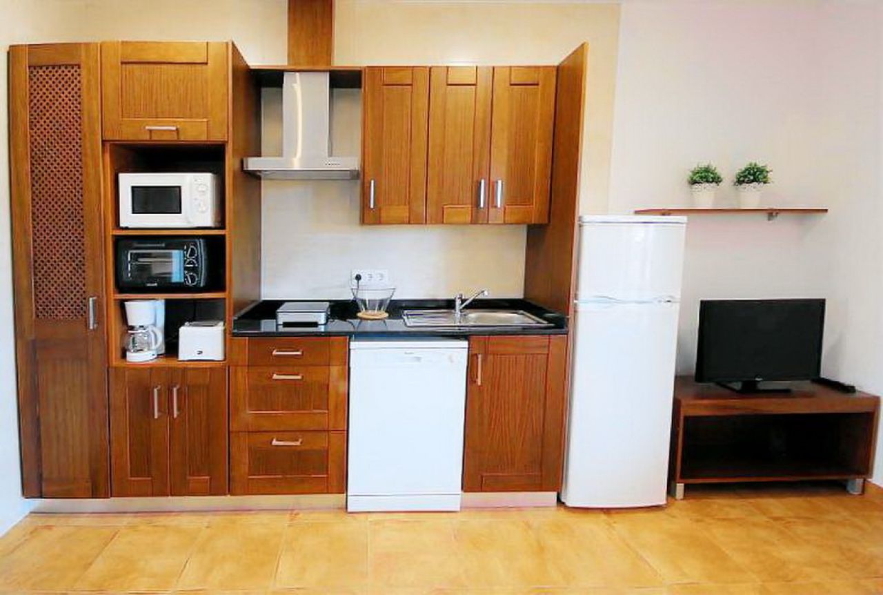 Winter: 9 Apts a 1 - 2 SZ auf einem gem.Grundstück mit Pool und AC in ruhiger Zone bei Campos-AP 43