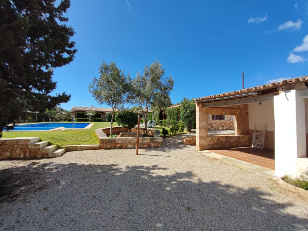 Winter: 9 Apts a 1 - 2 SZ auf einem gem.Grundstück mit Pool und AC in ruhiger Zone bei Campos-AP 43