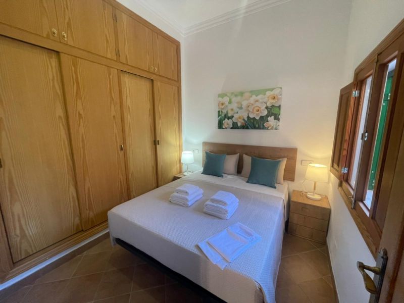 WINTER: Chalet in 1. Coastline with garden, AC, fireplace and pure sea views -- Cala Figuera -- CH 4