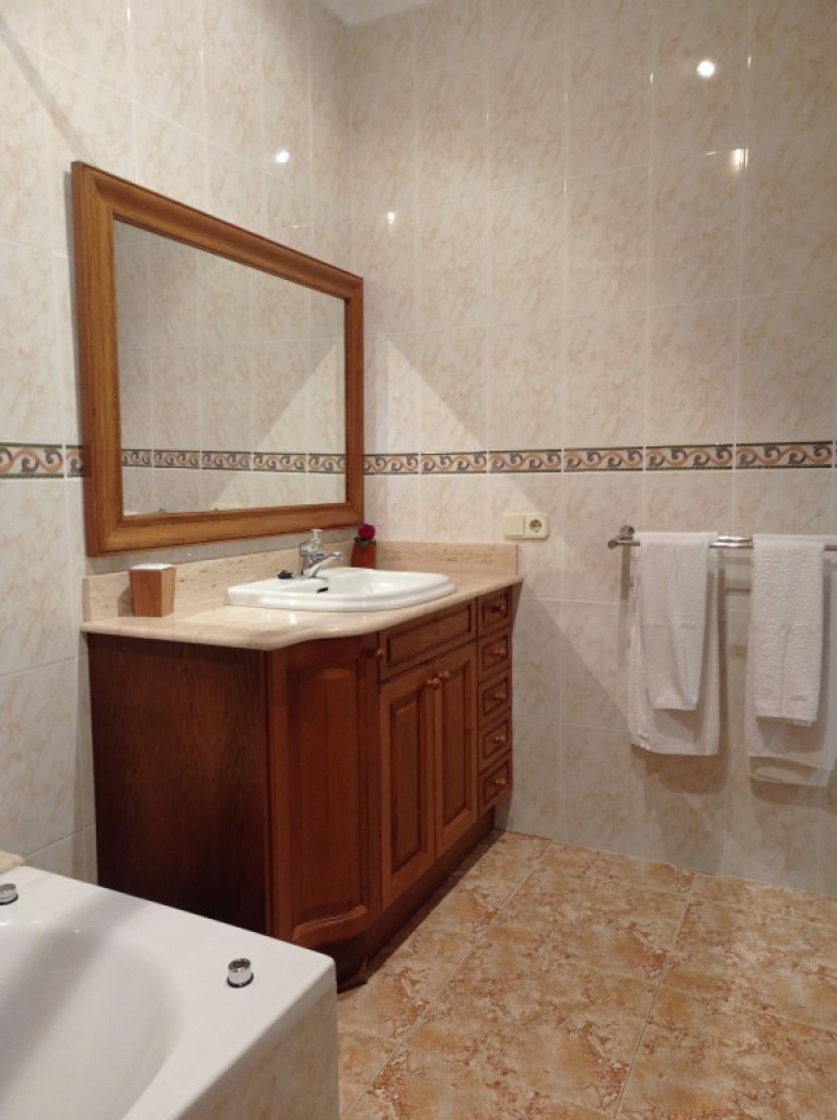 WINTER: Ebenerdiges Chalet mit Garten und AC in San Joan--- CH 43 WT