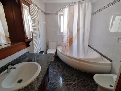 Winter: Ebenerdiges Chalet mit Gaszentralheizung, Pool und Garten in Cala Murada -- CH 11