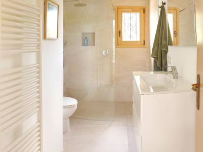 Winter: Ebenerdiges Chalet mit Heizung, Garten und Terrassen in Cala Murada --- CH 13 WT