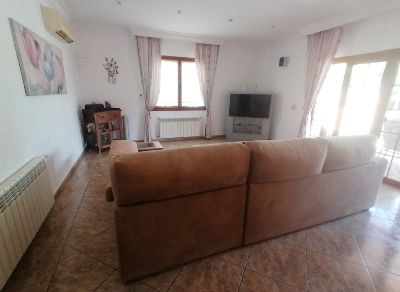 Winter: Single-storey chalet with oil central heating and garden in a quiet location of Porto Colom 