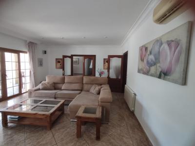 Winter: Single-storey chalet with oil central heating and garden in a quiet location of Porto Colom 