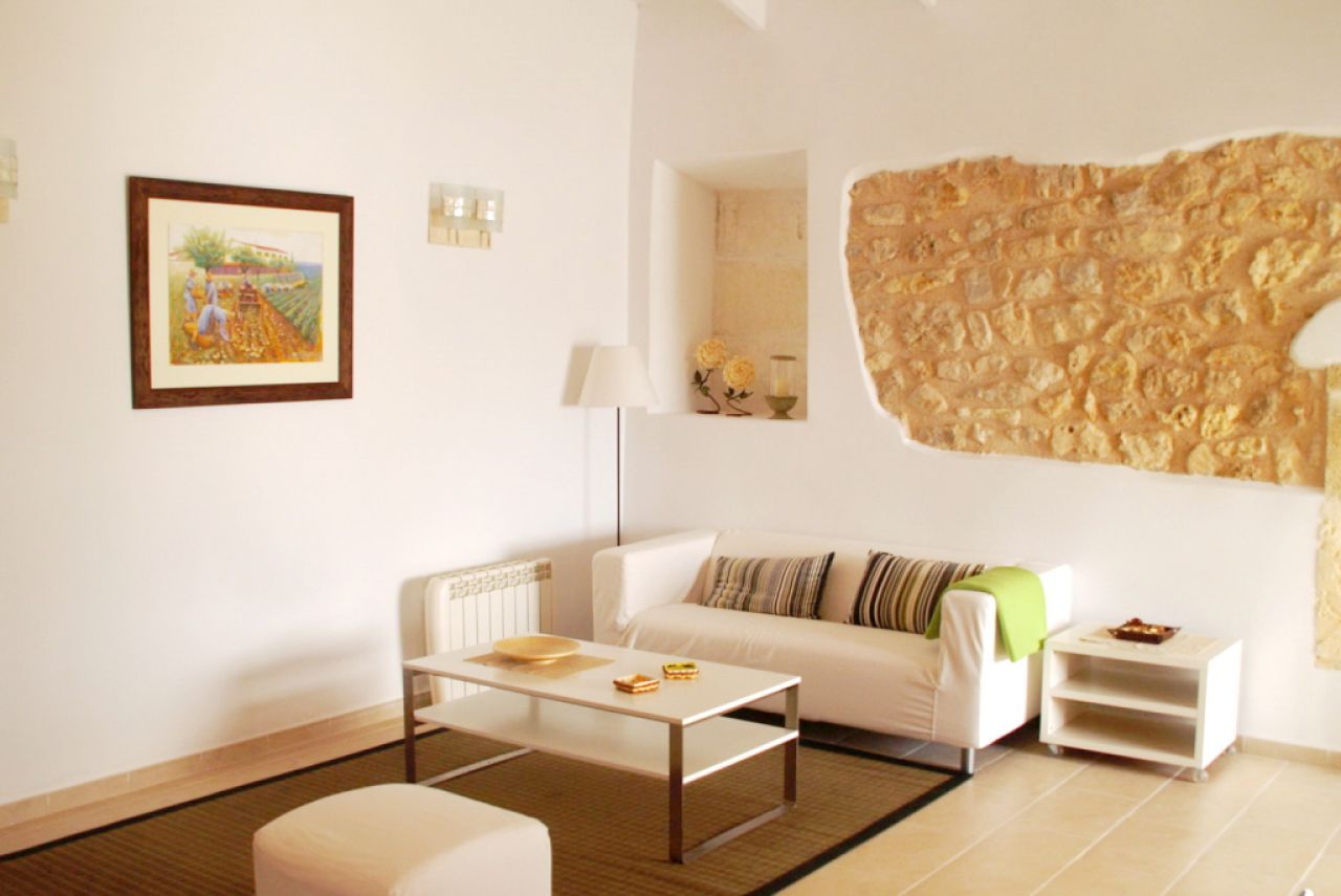 INVIERNO: Casa de campo moderna en planta baja cerca de Manacor --- F 250 c WT