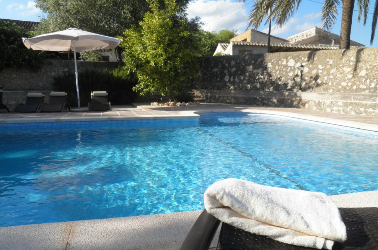 INVIERNO: Casa de campo moderna en planta baja cerca de Manacor --- F 250 c WT