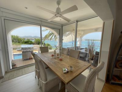 Winter: Elegantes Chalet mit Ölzentralheizung in 1. LInie der Küste von Portocolom --- CH 08 WT