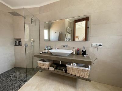 Winter: Elegantes Chalet mit Ölzentralheizung in 1. LInie der Küste von Portocolom --- CH 08 WT