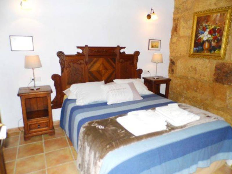 WINTER: Finca - AP  mit Heizung auf einem Agroturismogrundstück bei Manacor -- F 25 b