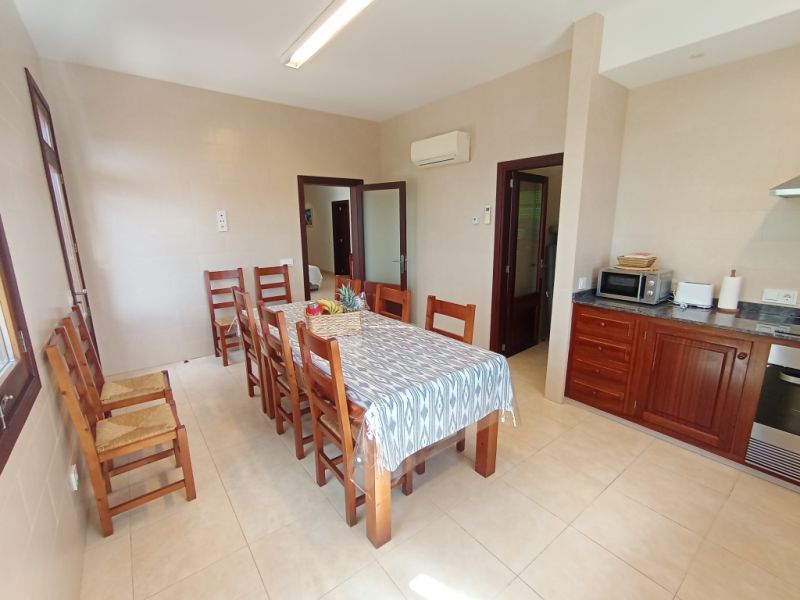 INVIERNO: Gran finca con calefacción por suelo radiante, piscina y muchos extras cerca de Campos -- 