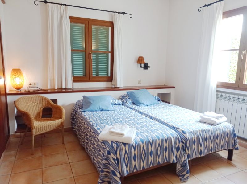 Winter: Grosse Finca mit Heizung, Pool bei S Horta - Mallorca -- F 181 WT