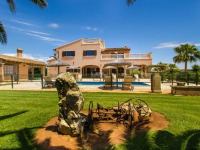 Invierno: Gran finca con calefacción, piscina y barbacoa entre Ses Salines y Colonia St. Jordi -- F 