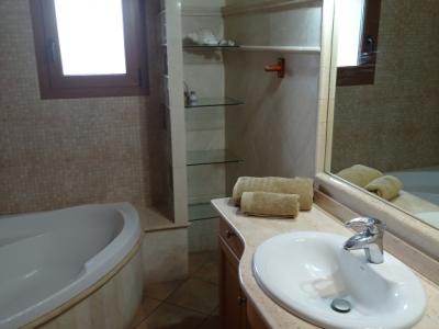 Invierno: Gran finca con calefacción, piscina y barbacoa entre Ses Salines y Colonia St. Jordi -- F 