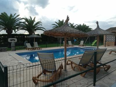 Invierno: Gran finca con calefacción, piscina y barbacoa entre Ses Salines y Colonia St. Jordi -- F 