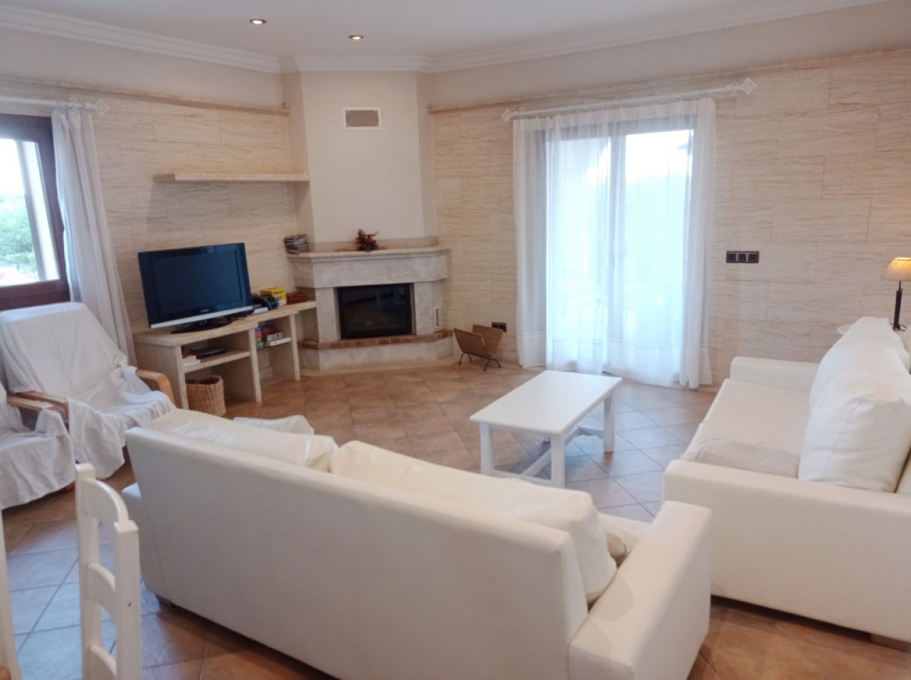 Invierno: Gran finca con calefacción, piscina y barbacoa entre Ses Salines y Colonia St. Jordi -- F 