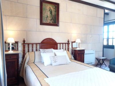 Winter: Grosse Finca mit traumhaftem Garten  bei Ses Salines -- F  63 WT