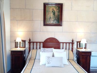 Winter: Grosse Finca mit traumhaftem Garten  bei Ses Salines -- F  63 WT