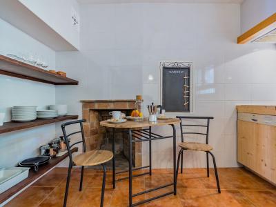 WINTER: Historische Finca -DH  mit Kamin in absolut ruhiger Lage in Orient- West --- F 04 WT