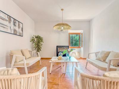 WINTER: Historische Finca -DH  mit Kamin in absolut ruhiger Lage in Orient- West --- F 04 WT