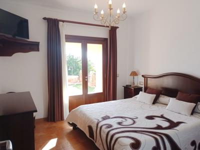 WINTER: Imposante Finca mit Pool, Heizung und schönem Ausblick -- F 02 WT