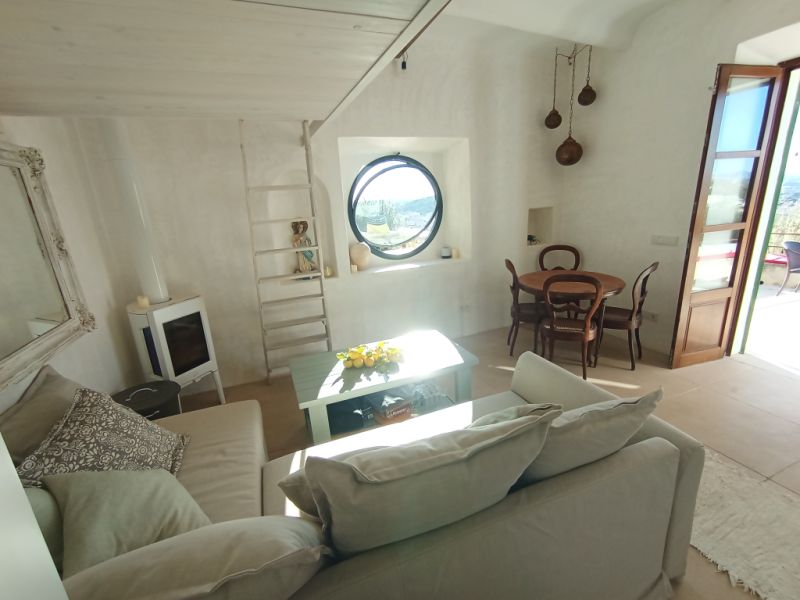 WINTER: Kleines Häuschen in den Bergen bei Felanitx --- C 11 WT