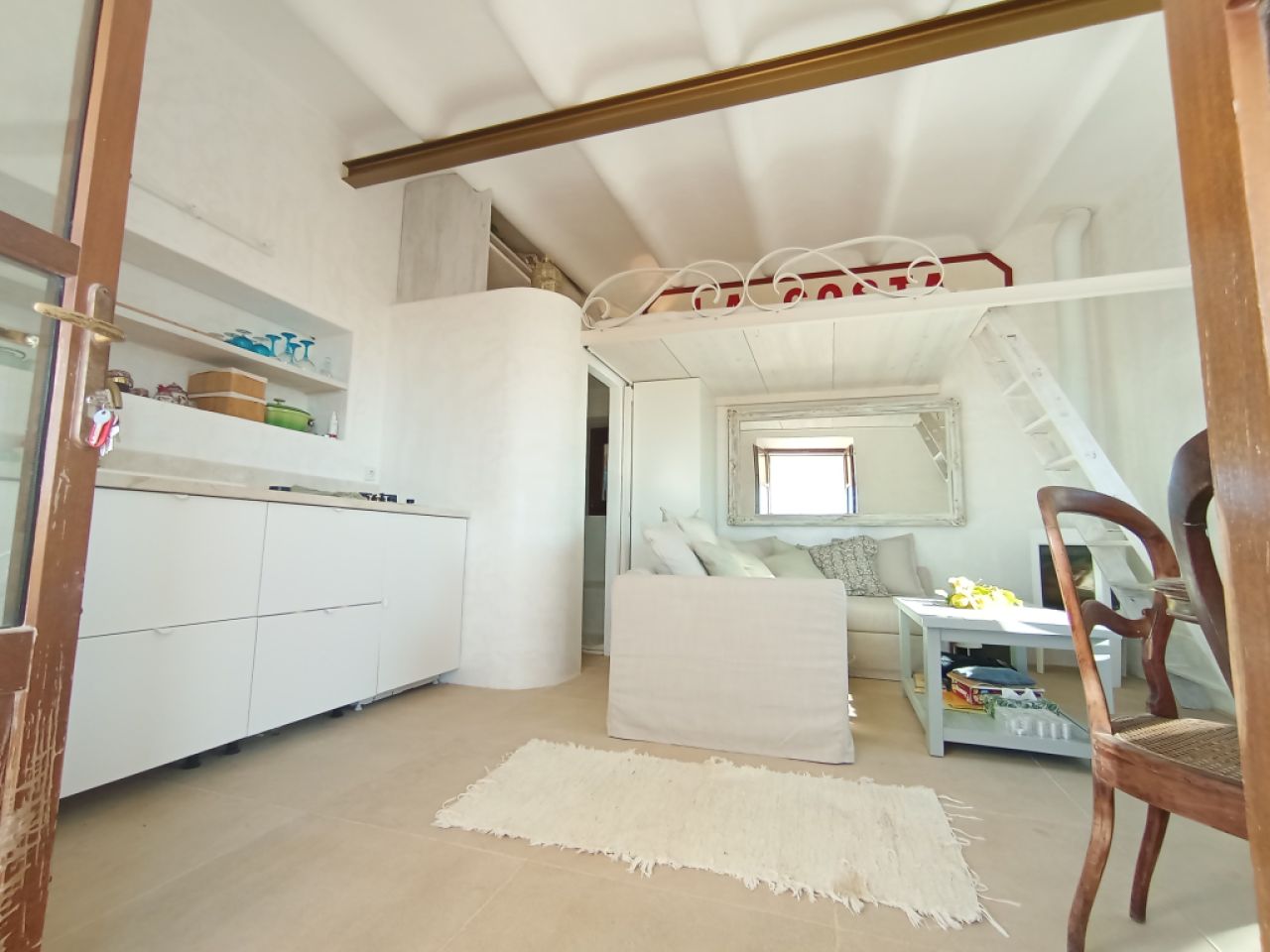 WINTER: Kleines Häuschen in den Bergen bei Felanitx --- C 11 WT