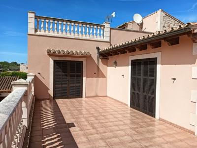 WINTER: Moderne und grosse Finca mit Pool bei Ses Salines -- F 37 WT