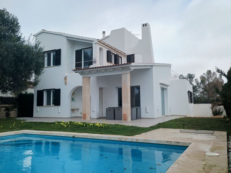 WINTER: Modernes 2 Etagenchalet mit AC, Pool in ruhiger Lage von Estanyol - CH 15 WT