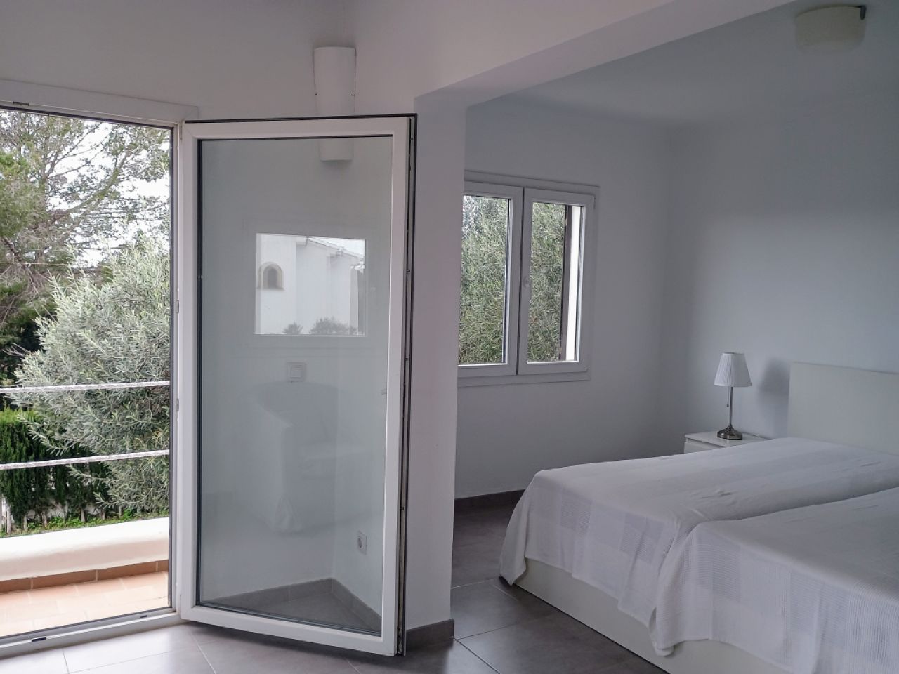 WINTER: Modernes 2 Etagenchalet mit AC, Pool in ruhiger Lage von Estanyol - CH 15 WT