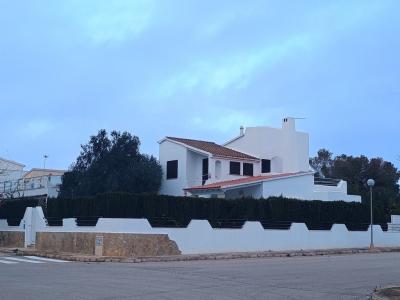 WINTER: Modernes 2 Etagenchalet mit AC, Pool in ruhiger Lage von Estanyol - CH 15 WT