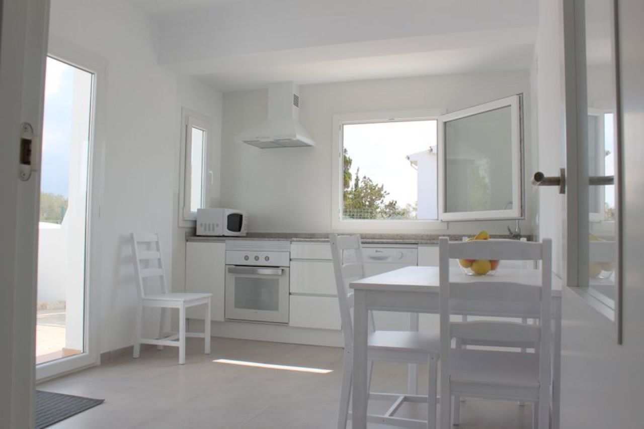 WINTER: Modernes 2 Etagenchalet mit AC, Pool in ruhiger Lage von Estanyol - CH 15 WT