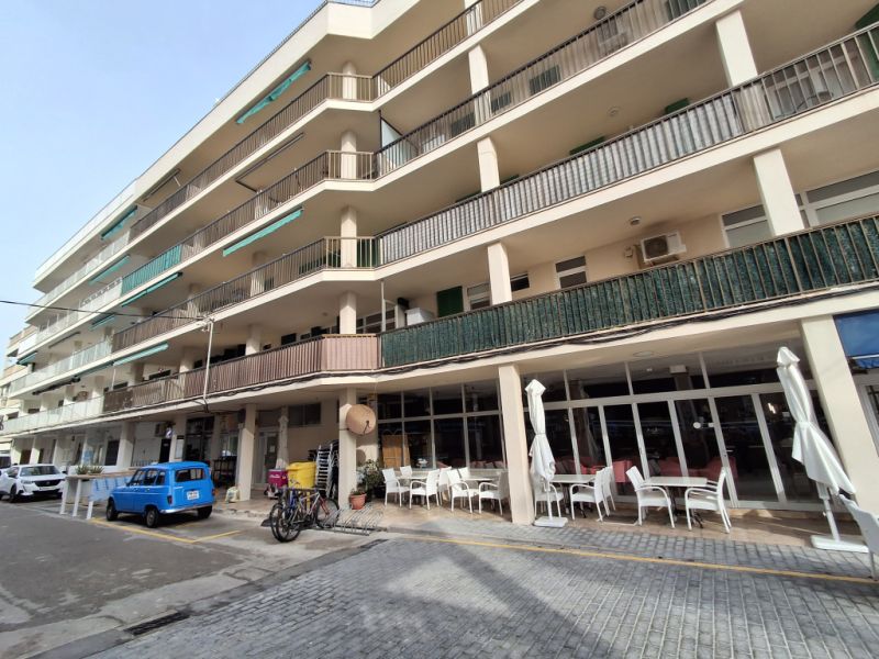 Winter: Modern apartment on 3rd floor with partial harbour and sea view in Colonia St. Jordi -- AP 08 WT