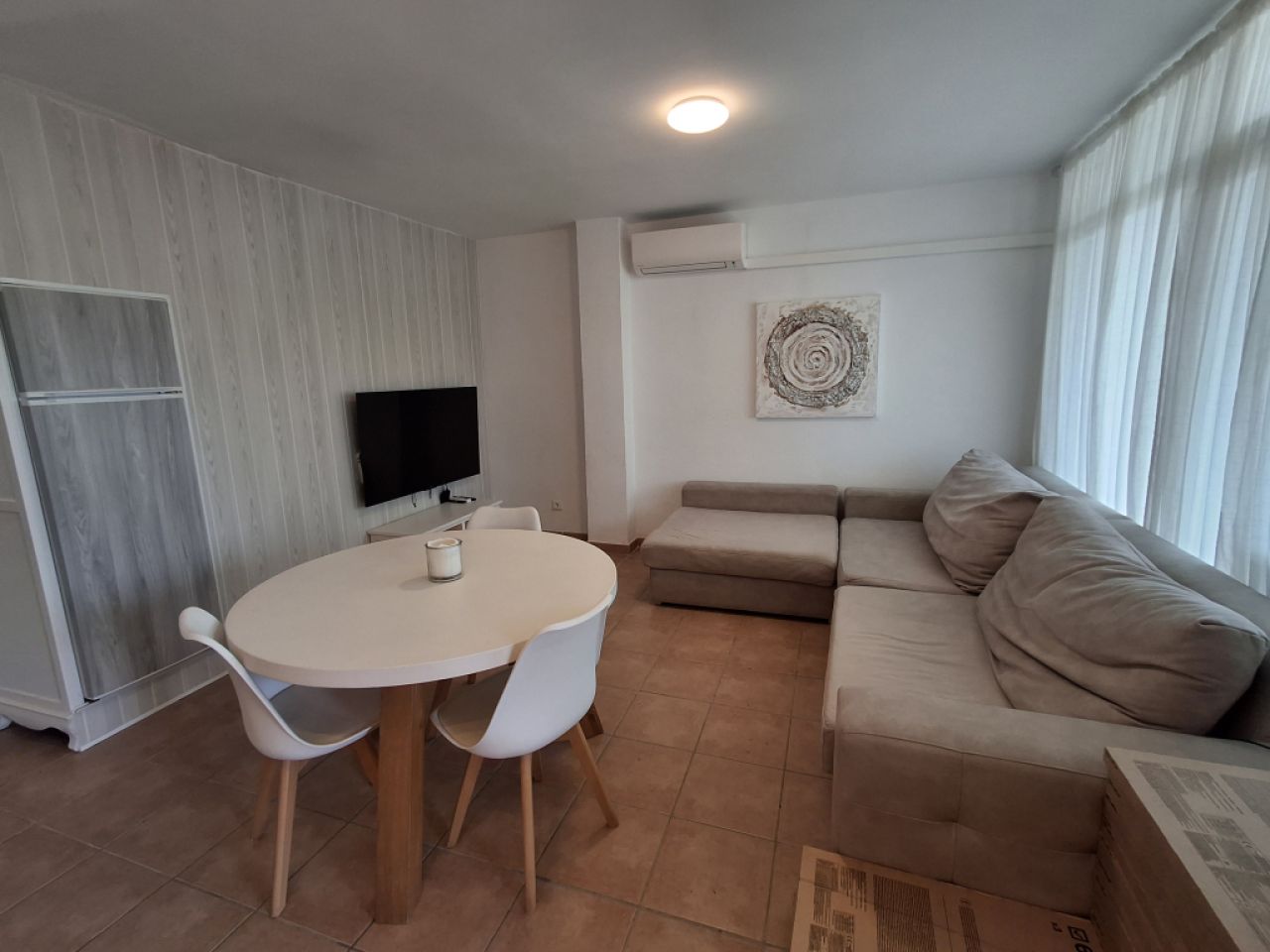 Winter: Modern apartment on 3rd floor with partial harbour and sea view in Colonia St. Jordi -- AP 08 WT