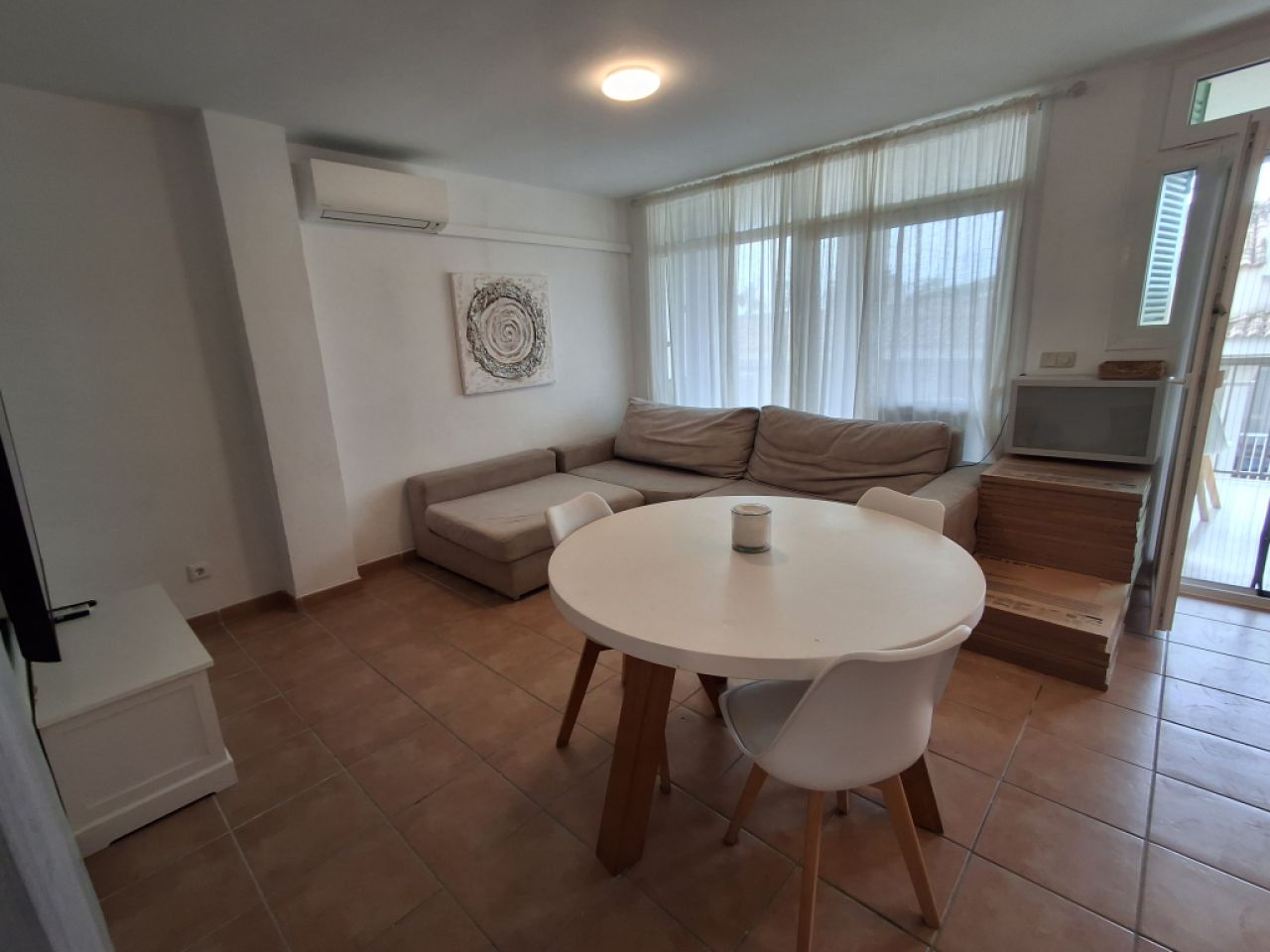Winter: Modern apartment on 3rd floor with partial harbour and sea view in Colonia St. Jordi -- AP 08 WT