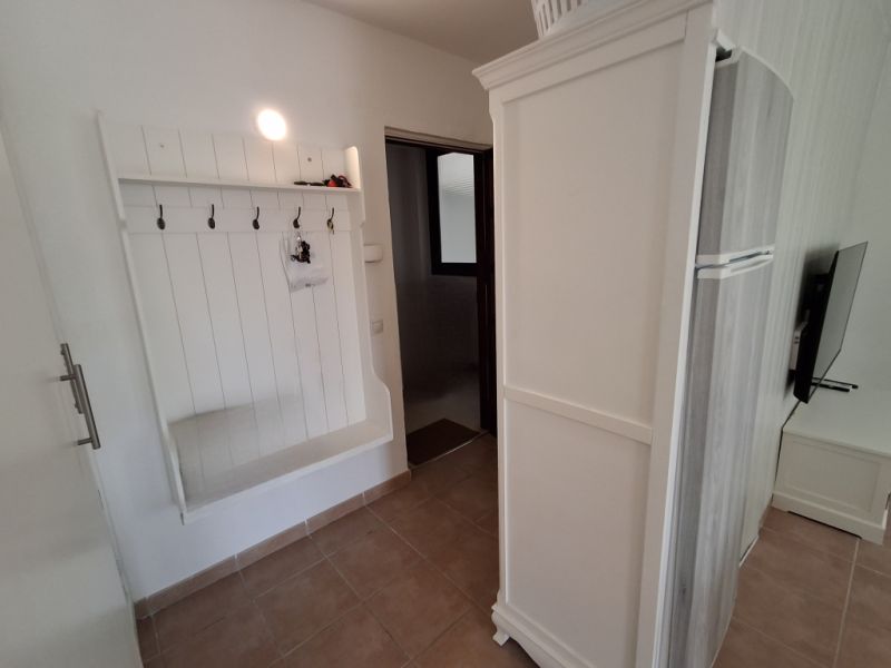 Winter: Modern apartment on 3rd floor with partial harbour and sea view in Colonia St. Jordi -- AP 08 WT