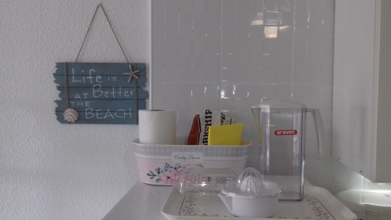 Invierno: Moderno apartamento con piscina gema y pista de tenis en el puerto de Alcudia -- AP 23 WT