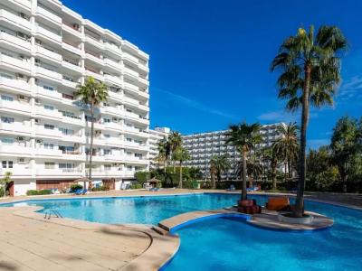 Invierno: Moderno apartamento con piscina gema y pista de tenis en el puerto de Alcudia -- AP 23 WT
