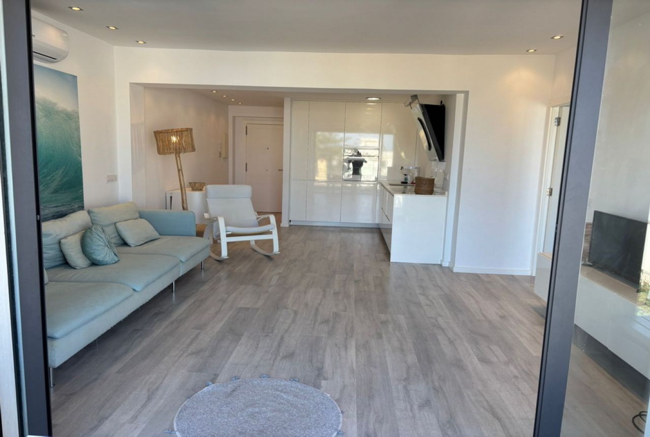 Winter: Modernes Apartment mit Teilmeerblick und AC in Can Picafort -- AP 15 WT