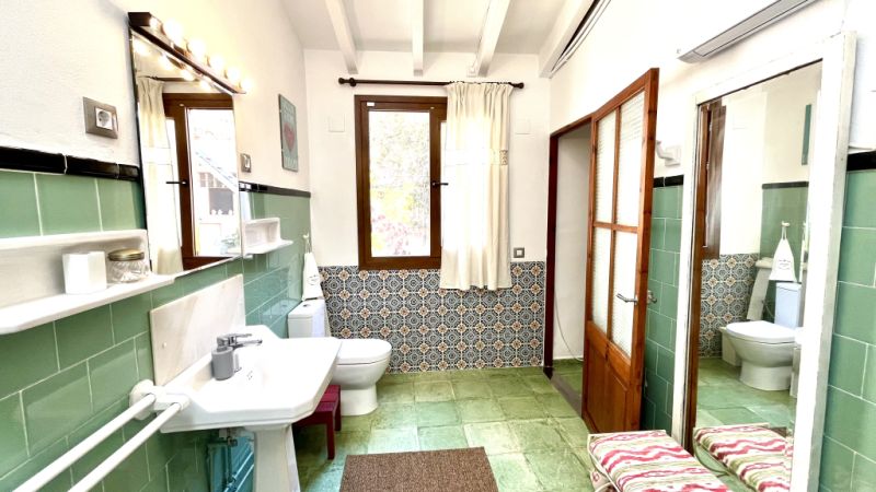 WINTER: Parterre Dorfhaus mit Innenhof nahe des Hafens von Colonia St Jordi -- DH 01 WT