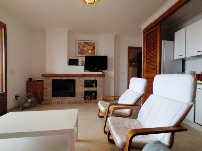 Winter: Parterreapartment in 1. Linie des Hafens von Colonia St JOrdi-- AP 25 WT