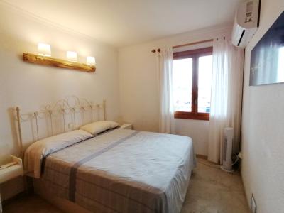 Winter: Parterreapartment in 1. Linie des Hafens von Colonia St JOrdi-- AP 25 WT