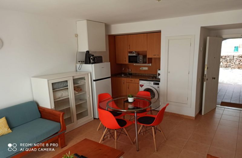 Winter: Ground-floor apartment with terrace in a quiet location of Cala Dor -- AP 14 WT