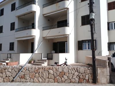 WINTER: Ground floor apartment with front terrace and sea view in Colonia St. Jordi -- AP 31 WT