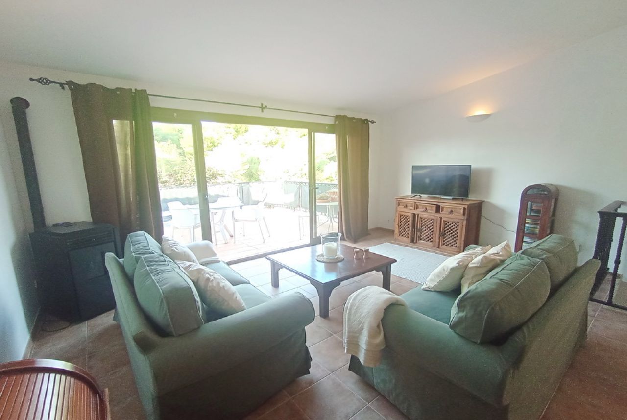 WINTER: Reihenhaus mit Gemeinschaftspool, Pellet und AC in Cala Mandia -- CH 26 WT