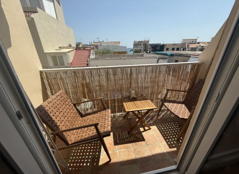 Winter: Renoviertes Apartment mit Balkon in Portixol-Palma -- AP 33 WT