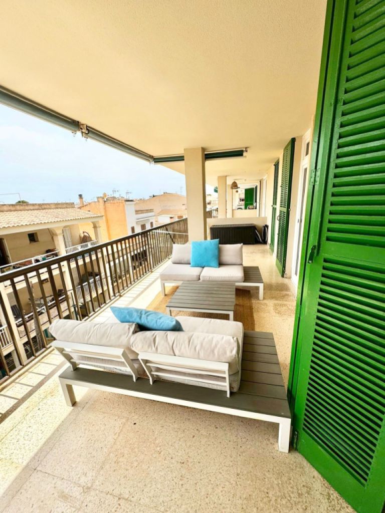 WINTER: Renovated and modern apartment in 1st place Line of the Port of Colonia St Jordi-- AP 08 WT