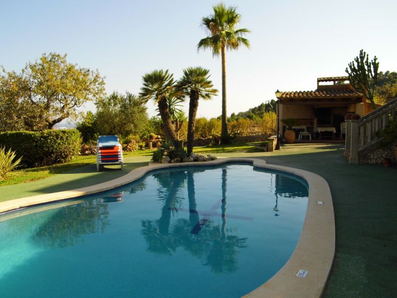 WInter: Schöne Finca mit Heizung und Meerblick bei S Horta --- F 12 WT