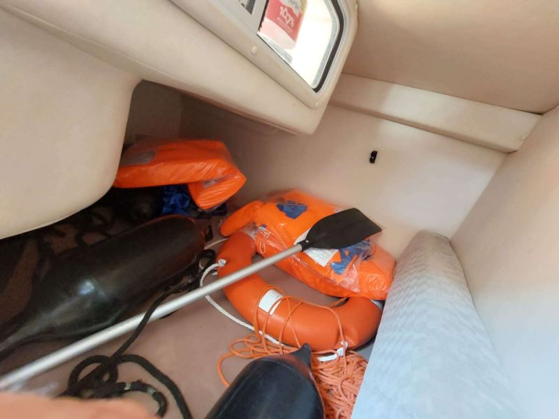 PRECIO DE INVIERNO: Embarcación a motor Sea Ray 260 Sundancer con amarre hasta marzo